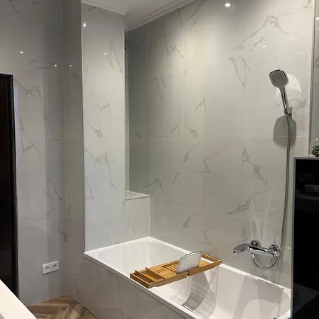 Iridam De-luxe Апартаменты *