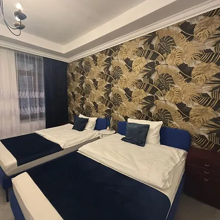 Апартаменты Iridam De-luxe Adorf