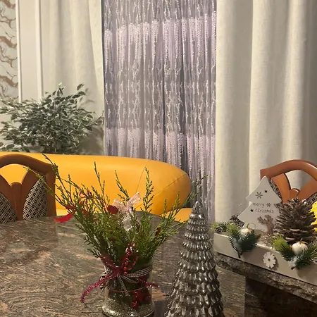 Iridam De-luxe Апартаменты Adorf